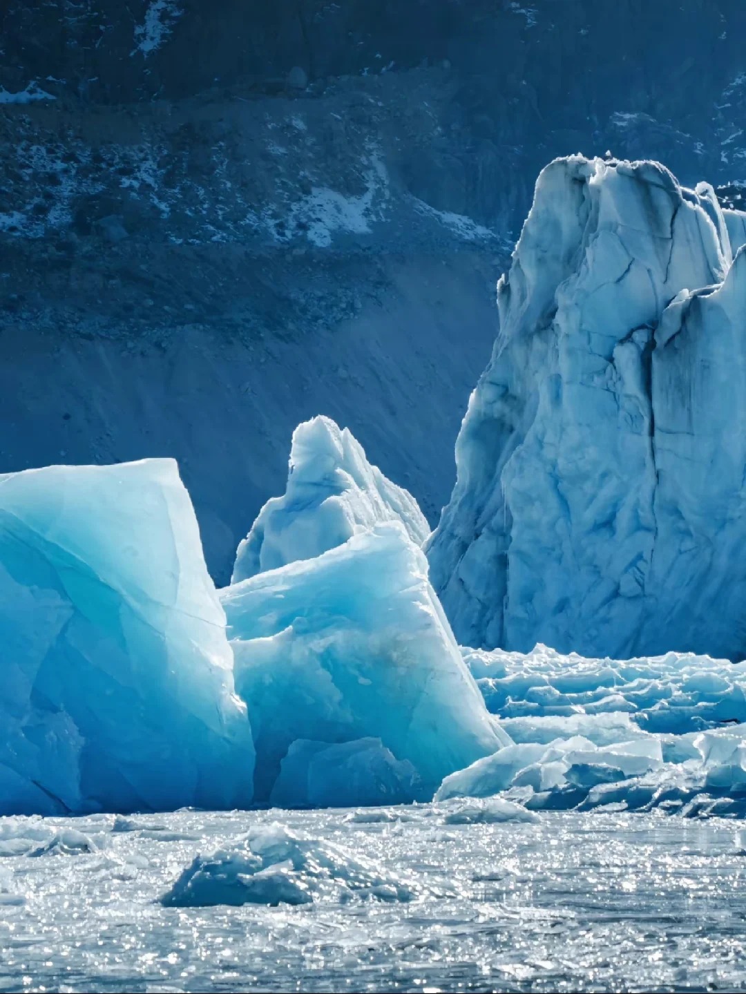 It's Time to Meet the Amazing Blue Ice in Tibet!