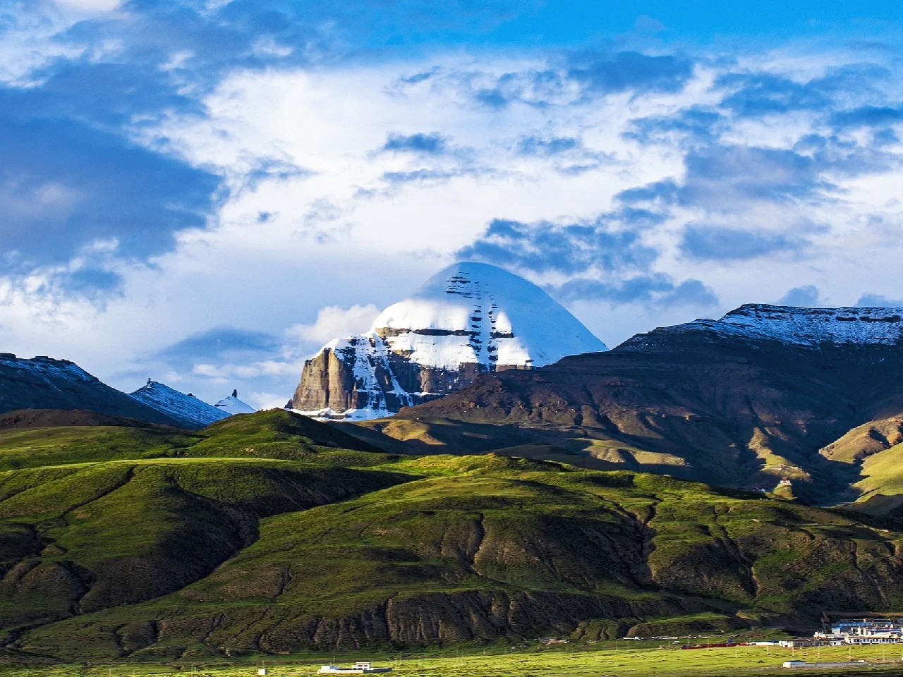 15 Day Mount Kailash Group Tour: Ngari+Lake Manasarovar+Lhasa+Yamdrok Lake+E.B.C.+Shigatse