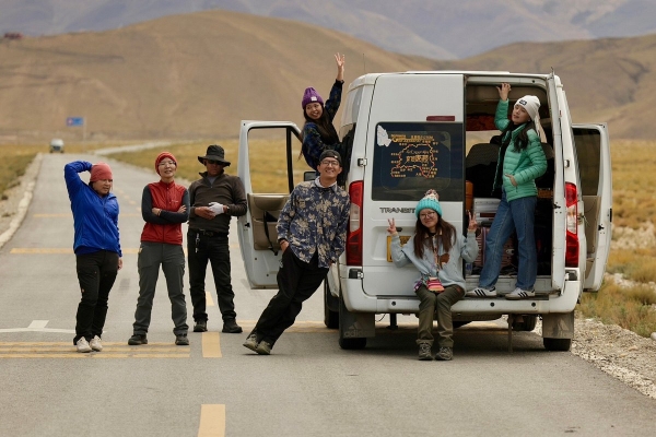 13-Day Tibet Tour on Flights and Soft Sleepers: Nyingchi+Lhasa+Everest+Yamdrok Lake+Shigatse+Namtso+Basomtso Lake