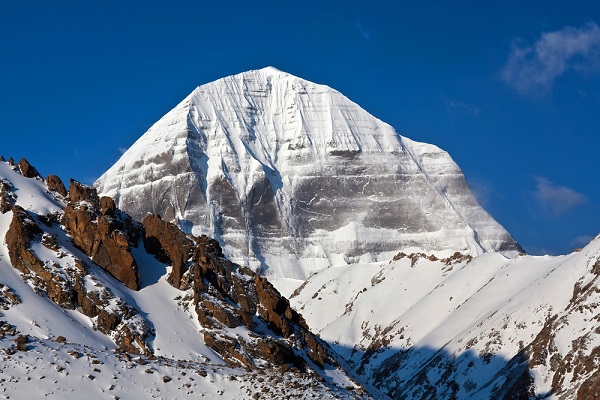 Mount Kailash Tour Packages in 2025 | Pilgrimage to Tibet's Holy Mountain