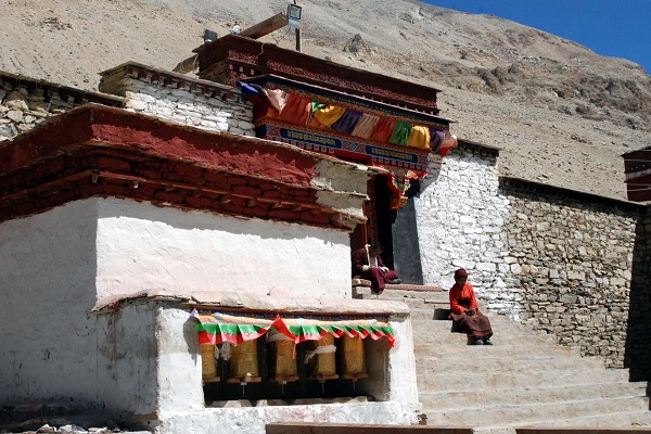 Rongbuk Monastery: The Spiritual Gateway to Everest