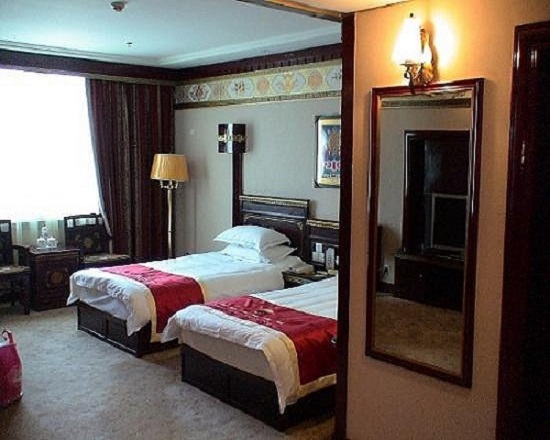 Manasarovar Hotel