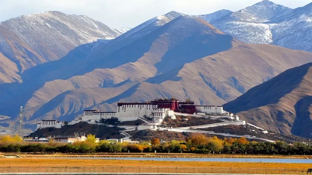 Autumn in Tibet