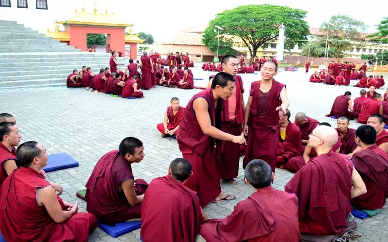 Tibetan monks