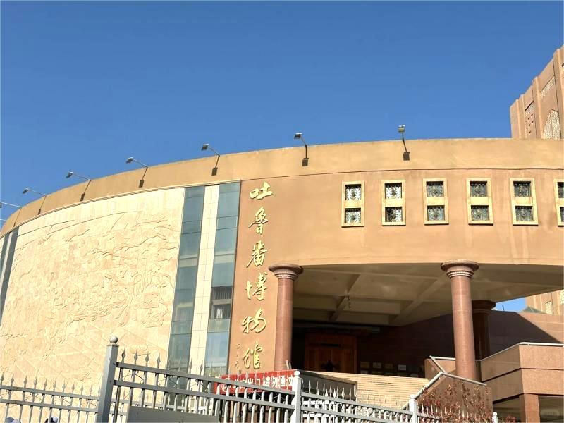 Best Places to Visit in Turpan :Jiaohe Ancient City,Grape Valleys & Desert Wonders