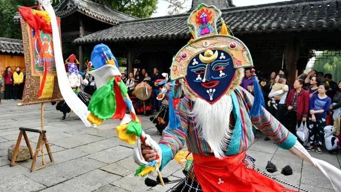 Festival Travel in Tibet: Shoton Festival, Saga Dawa, and Tibetan New Year