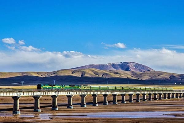 13-Day Tibet Flights & Qinghai-Tibet Railway: Lhasa, EBC., Nyingchi & Namtso