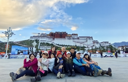Lhasa Travel Guide - Everything You Need to Know Before Visiting Tibet's Sacred Capital