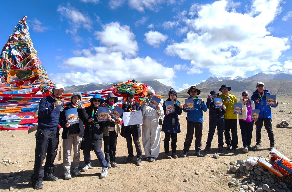 15-Day Mount Kailash Kora Tour: Lhasa, Everest Base Camp, Lake Manasarovar & Ngari