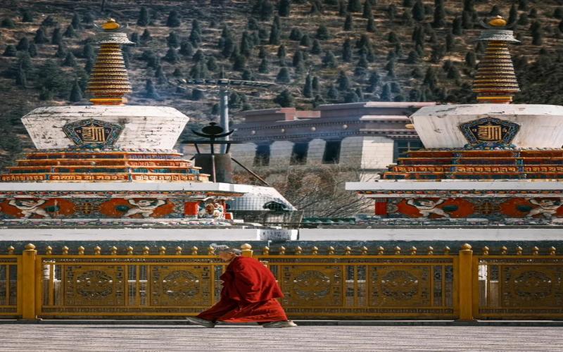9 Days Tibet Shoton Festival & Everest Base Camp Adventure