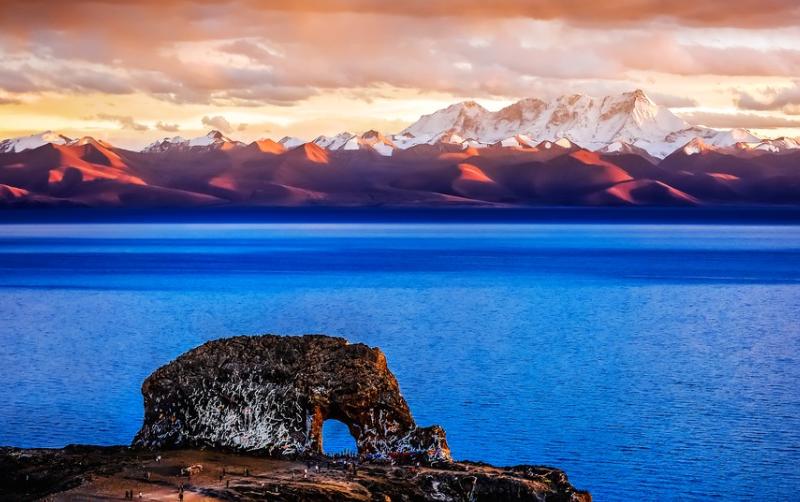 15-Day Mount Kailash Kora Tour: Lhasa, Everest Base Camp, Lake Manasarovar & Ngari
