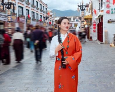 Get to Know the Local Tour Guides of Tibet Yulong