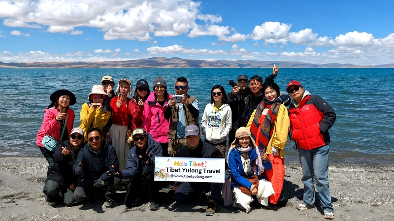 Tibet Tourists
