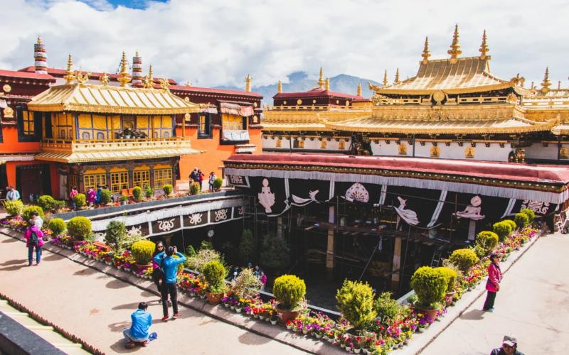 12 Days 11 Nights 318 Sichuan–Tibet Overland Tour