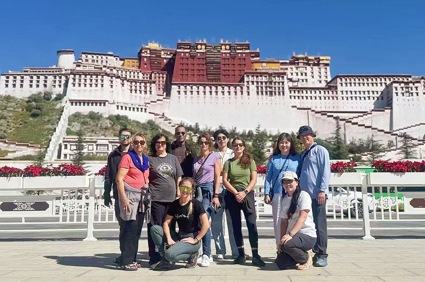 8 Days Lhasa to EBC Small Group Tour: Sera Monastery, Drepung Monastery , Yamdrok Lake, and Everest