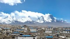 The Heart of Tsang Where Sunbeams Meet Fertile Valleys: An Overview of Shigatse