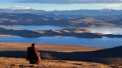 8-Day Autumn Tibet Everest Base Camp Tour Guide: Lhasa, Yamdrok Lake, Everest Base Camp & Namtso Lake