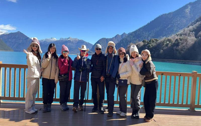 12 Days 11 Nights 318 Sichuan–Tibet Overland Tour