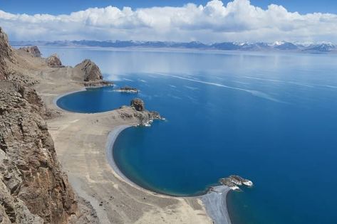 A Complete Guide to Sacred Elephant Pass in Tibet