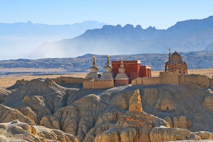 14 Days Mount Kailash Pilgrimage Tour: Lhasa, Everest Base Camp & Kailash Kora