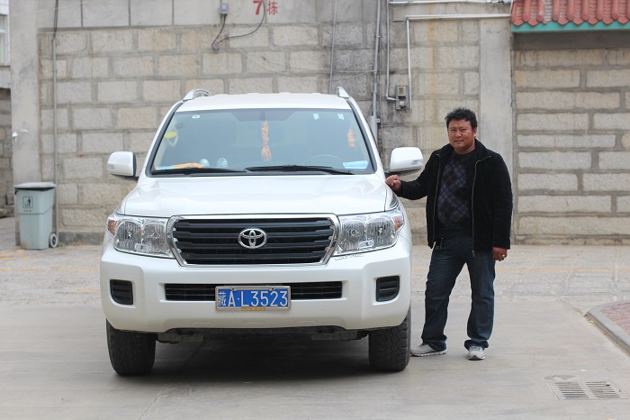 Drivers from Tibet Yulong