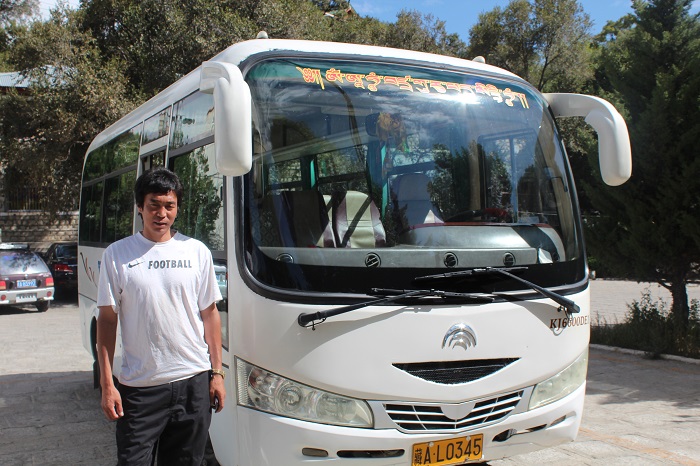 Drivers from Tibet Yulong