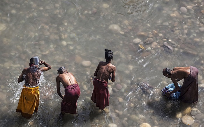Tibetan Bathing Festival