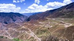 Best Months to Travel Lhasa to Kathmandu Overland Route: A Complete Seasonal Guide