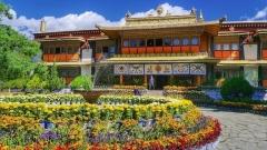 Norbulingka Summer Palace Lhasa: What to See, Travel Tips & Highlights