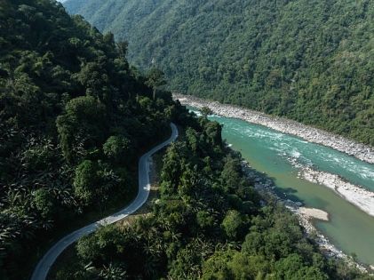 Exploring the Tropical Oasis of Tibet: Ultimate Medog Travel & Itinerary Guide
