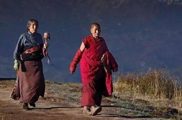 Kora of Tibetan People