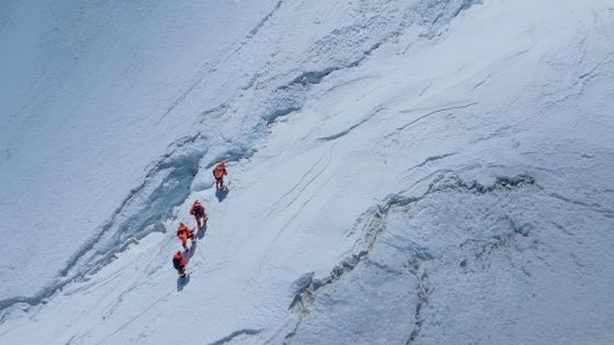 Everest Climbing North Route VS Everest Climbing South Route: Which Is Better?