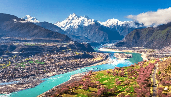 Nyingchi Peach Blossom Festival