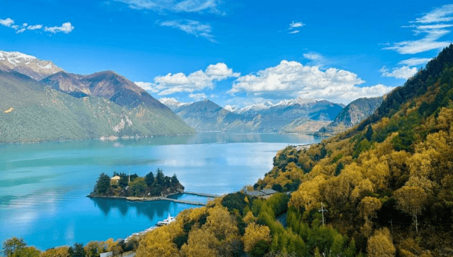 Basom Tso Lake