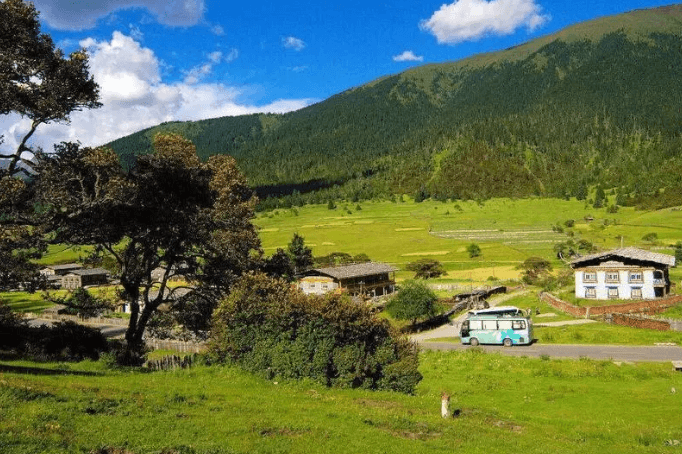 Visit The Dragon Valley at Lulang