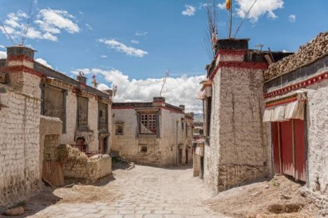 Architecture & Living Wisdom in the Wilderness of Ali and Shigatse