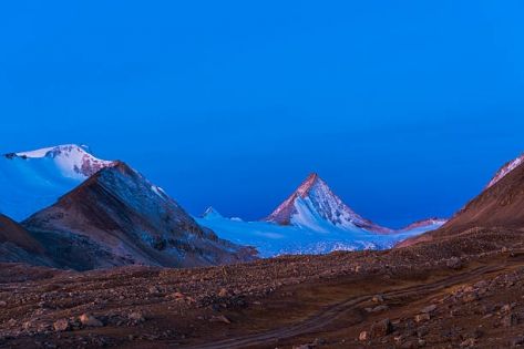 Exploring Western Tibet: Complete Guide to Ngari Travel Routes