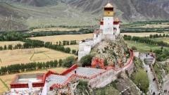 Explore the Yarlung Valley Cradle of Tibetan Civilization Tour