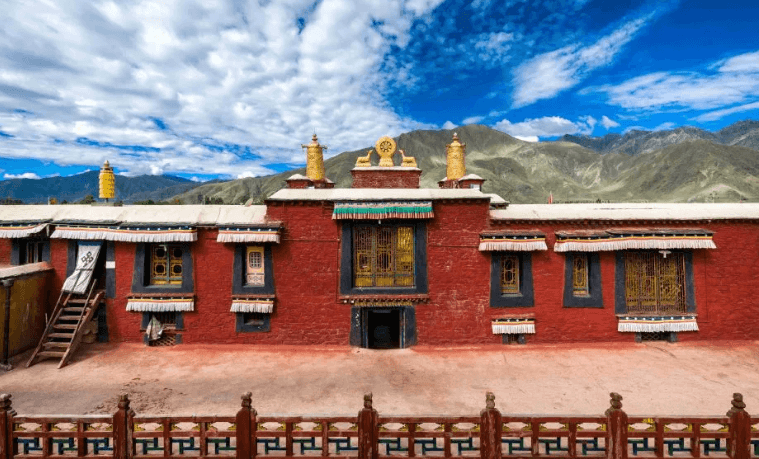 Tradruk Temple