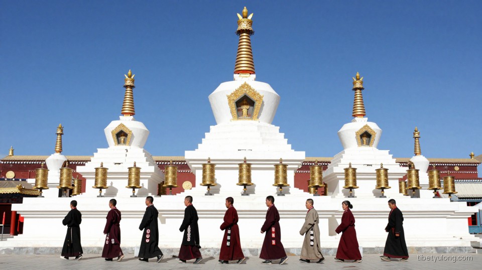 Saga Dawa Festival Guide: Traditions, Travel Tips & Spiritual Journey